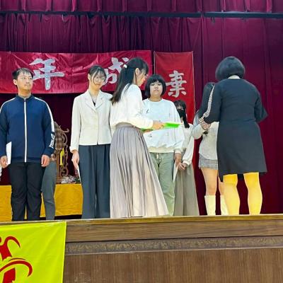 Line Album 20251210 114xue Nian Du Shang Xue Qi Xi Zhou Hui 251212 46